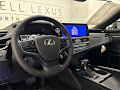 2025 Lexus ES 300h