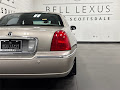 2003 Lincoln Town Car Signature