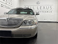 2003 Lincoln Town Car Signature