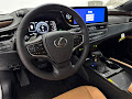 2025 Lexus ES 300h