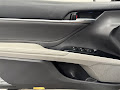 2018 Toyota Camry Hybrid LE