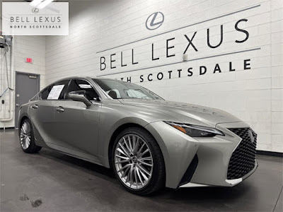 2023 Lexus IS